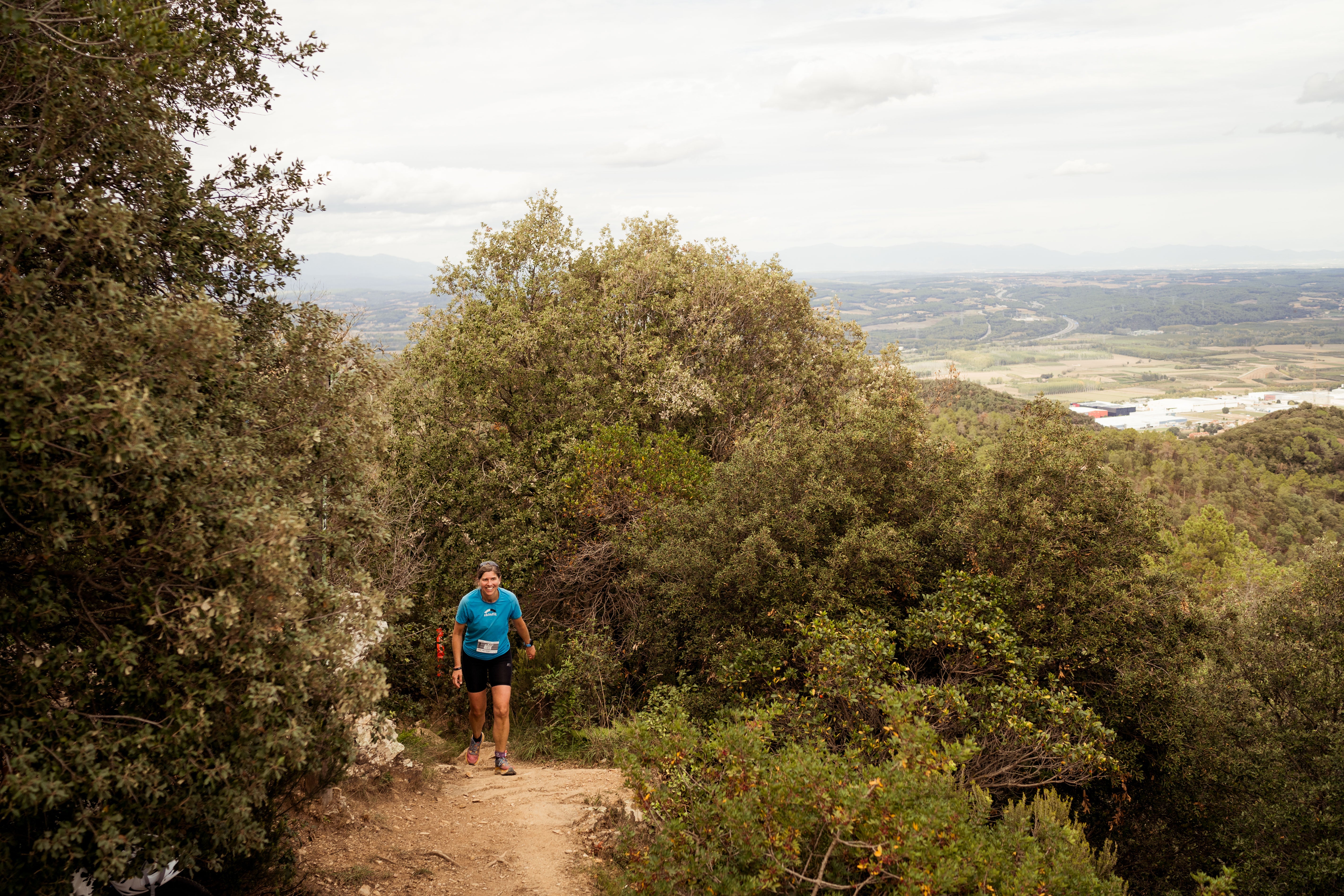 Pokalverleihung beim Sgrail 100 in Girona – Merchant & Friends